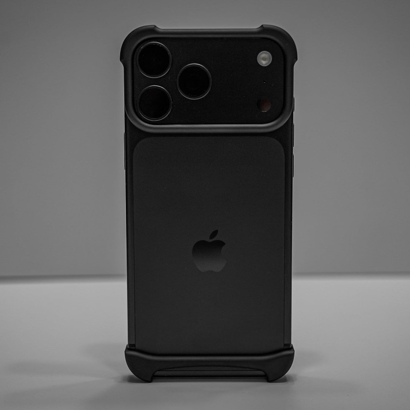 Lx Case - IPhone 17 Pro Max