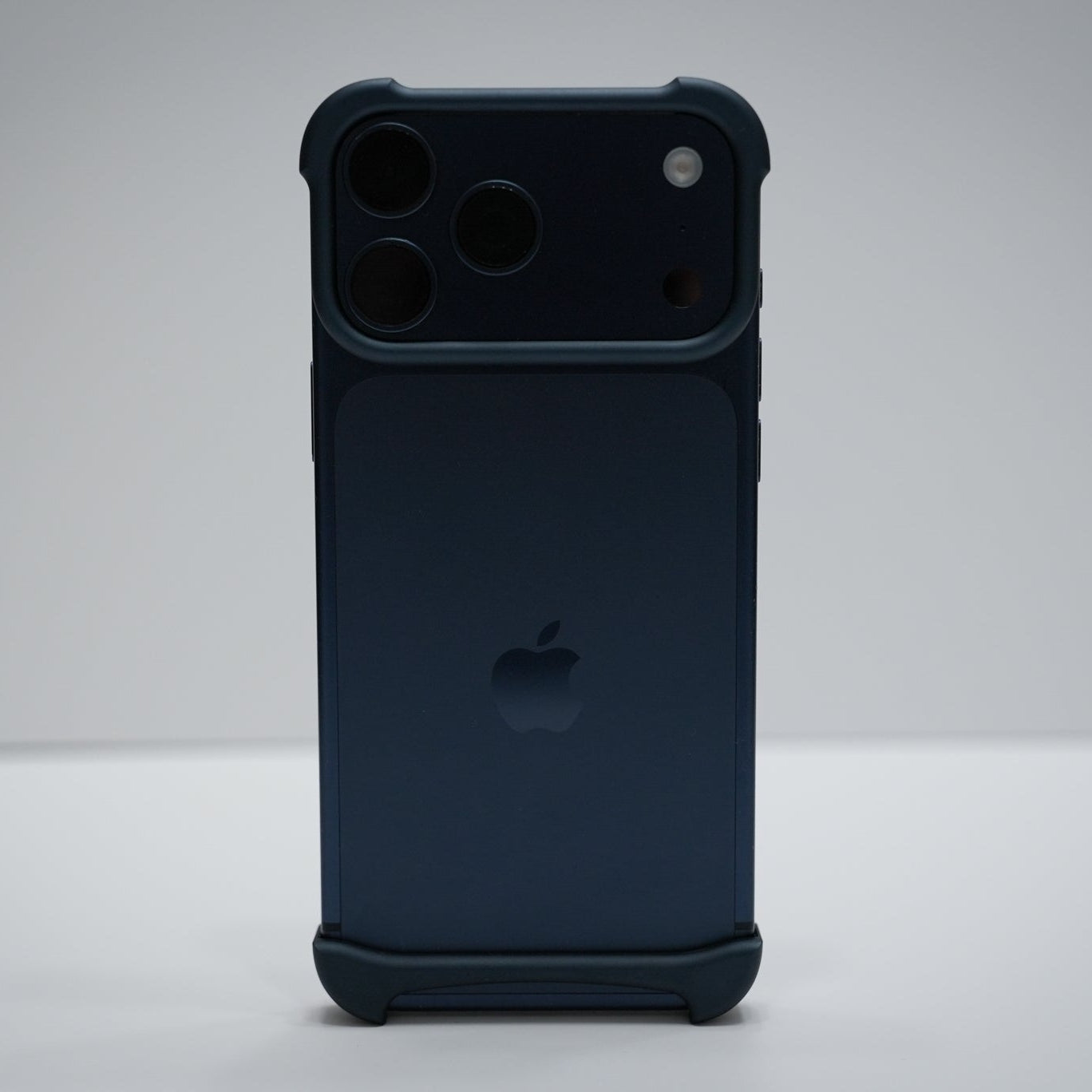 Lx Case - IPhone 17 Pro Max